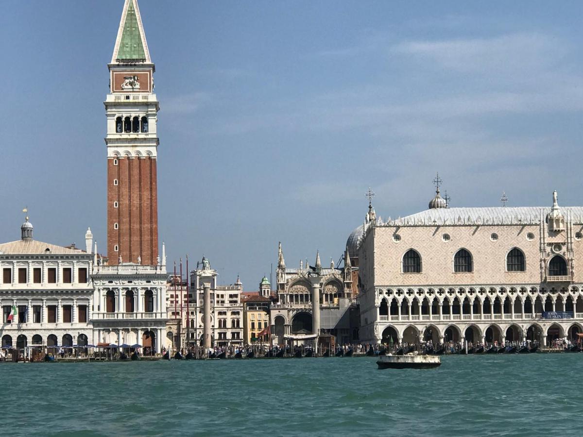 Lions Venice Guest House Esterno foto
